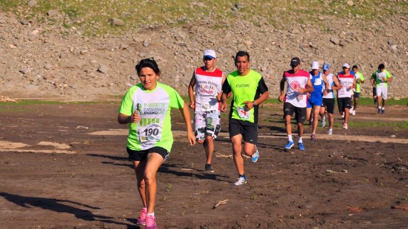 Prueba atlética  Día de la Mujer en homenaje a “Ramona Moreno”