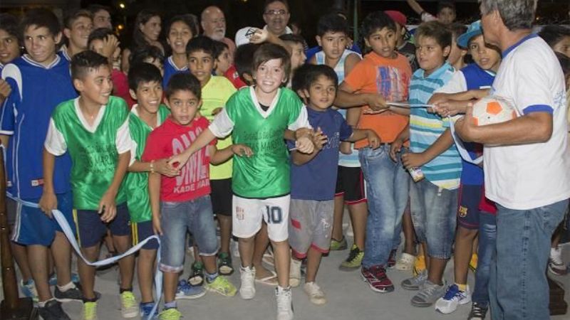 Nueva cancha barrial en Las Mil