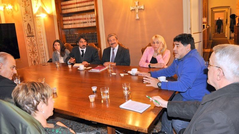 Maradona y la CGE acompañan el programa “Scholas Occurrentes”