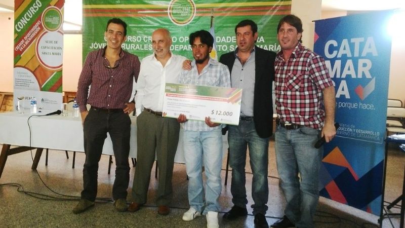 Jóvenes emprendedores rurales premiados por el concurso “Creando Oportunidades”