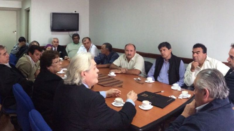 Malvinas: Repudian la actitud bélica de Gran Bretaña