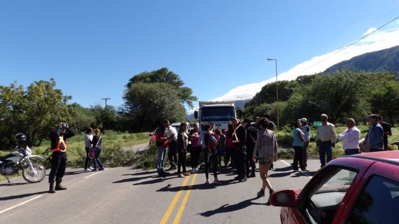 Vecinos de Pomancillo exigen un puente hace más de 20 años