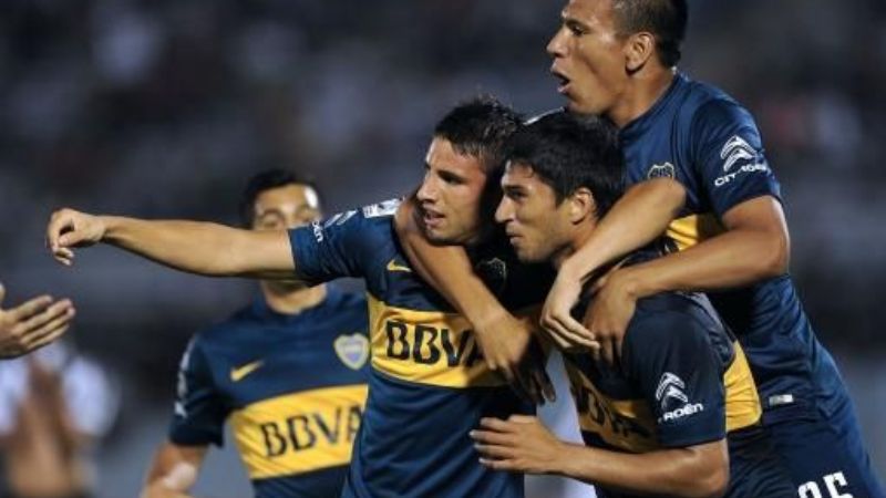 Boca apabulló a Wanderers y se perfila como el mejor primero