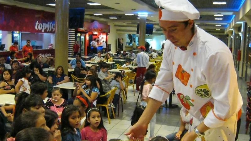 Taller de cocina para chicos en la Terminal