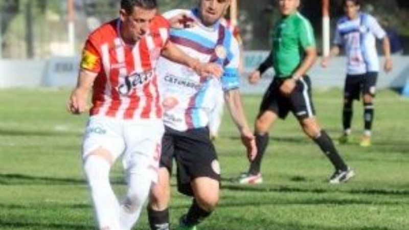 Aconquija con San Martín de Tucumán, el domingo, en Andalgalá