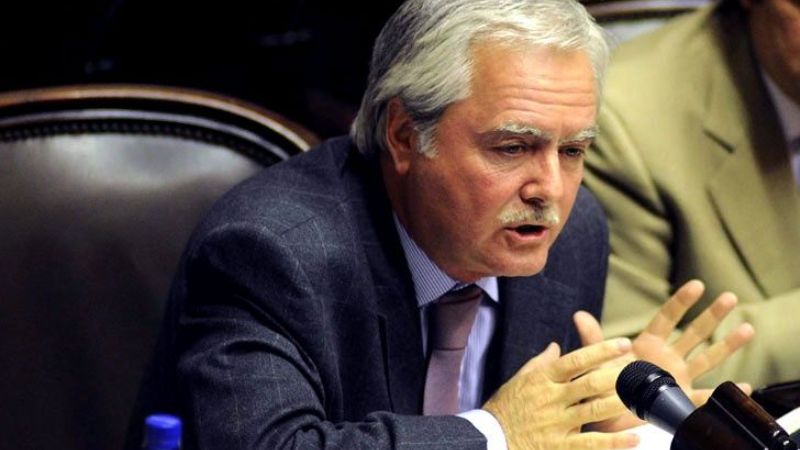 Pinedo recalienta la interna del PRO contra Larreta y Durán Barba