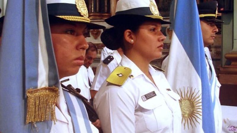 La Policía rindió homenaje a la Morena del Valle