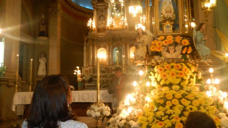 Homenaje de la gobernadora y los intendentes a la Virgen
