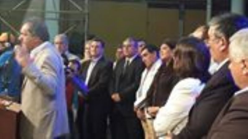 Concejales capitalinos junto a Lucía y a Scioli