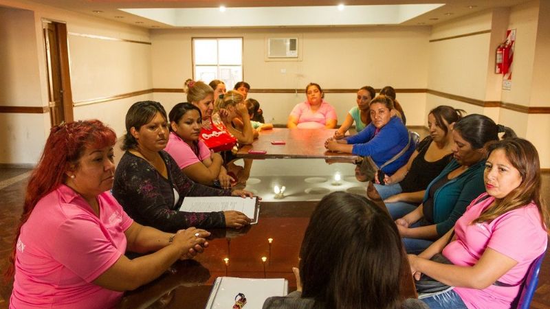 Capacitan a cooperativas del programa “Ellas Hacen”