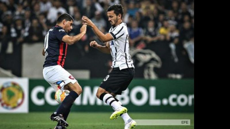 San Lorenzo empató con Corinthians y definirá en la última fecha
