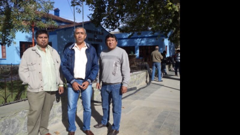 Cobran municipales y esperan respuesta a pedido de incremento salarial