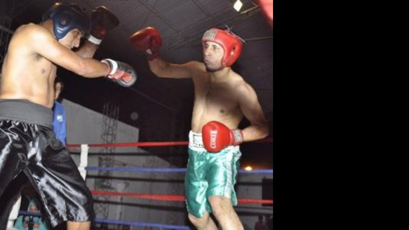 Los “Puños Sagrados” estrenan comisión en Piedra Blanca