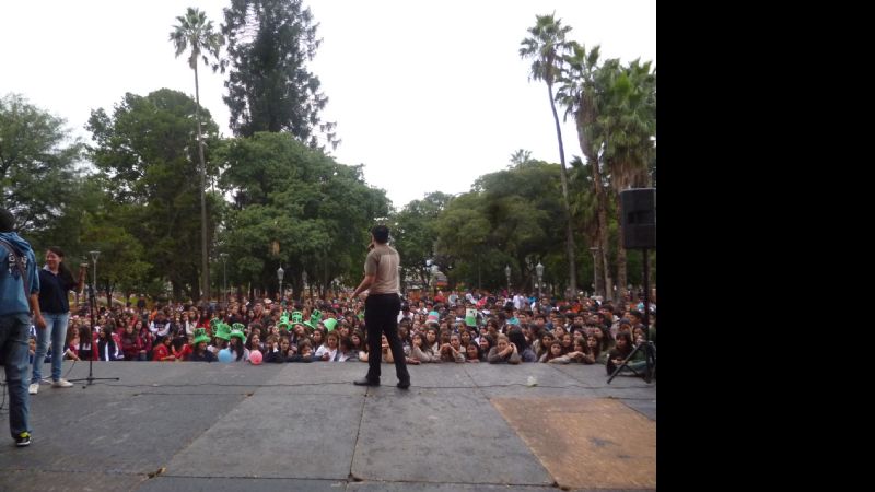 Las escuelas secundarias agasajaron a la Virgen del Valle