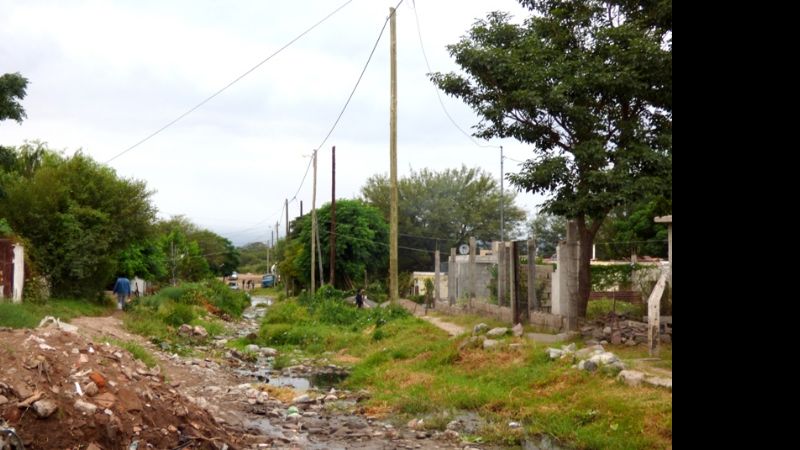 Comienzan trabajos de reubicación y reestructuración de las LMT en Riberas del Valle