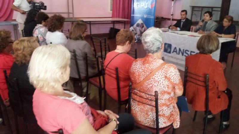 ANSES implementa puntos de encuentro Argenta en Centros de Jubilados