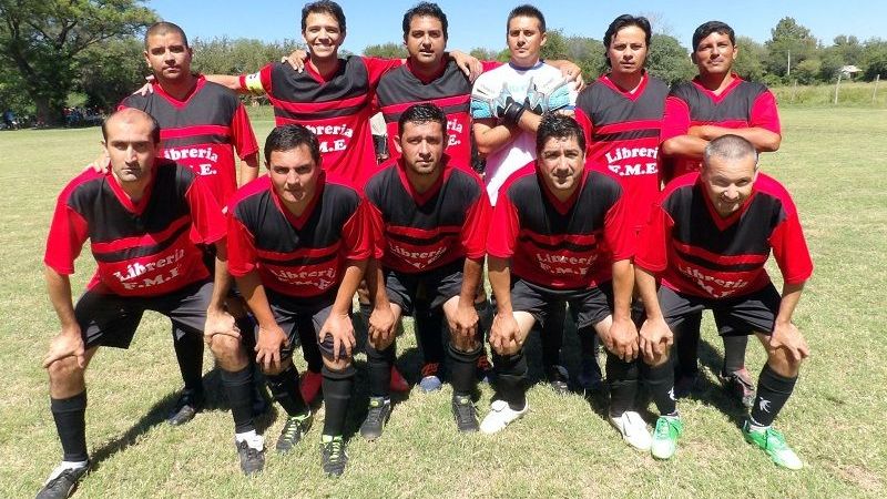 Juegan los Veteranos de Fray Mamerto Esquiú