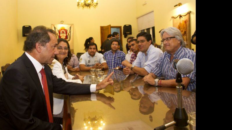 Ecos de la visita de Scioli