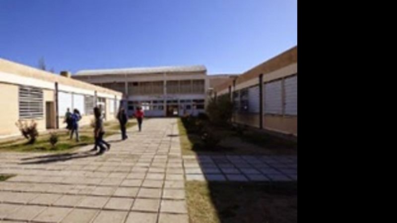 Roban en la escuela