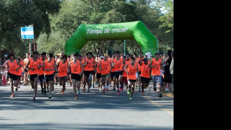 Castro y Dovichi ganaron la Maratón 30 Aniversario Ca.Pre.S.Ca.