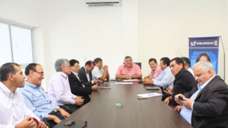 Intendentes peronistas reclaman internas