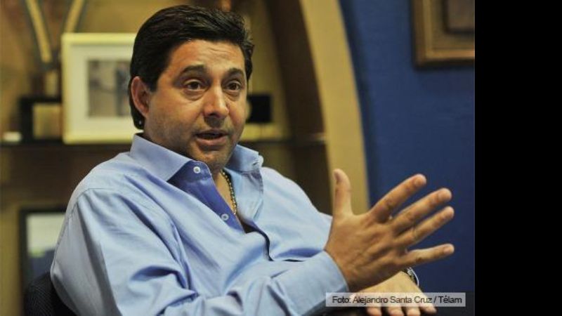 Angelici frenó a Arruabarrena: “Él debe preparar los partidos"