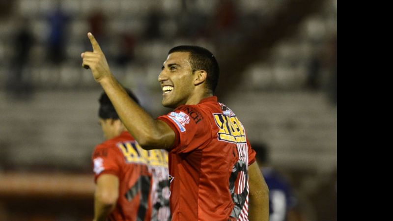 Huracán venció  a Defensor, por la ida de 4tos. en la Sudamericana