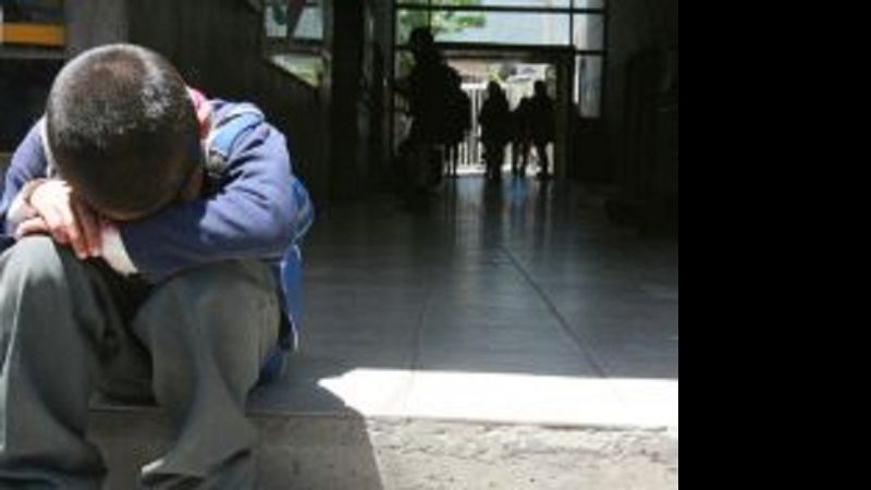 Víctima de bullying quedó sin escuela