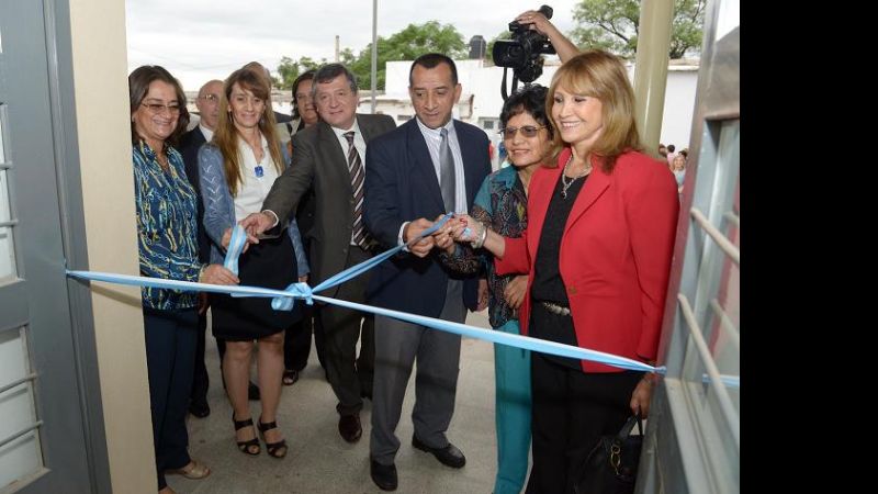 La Gobernadora inauguró el primer Laboratorio de  Análisis de Gluten