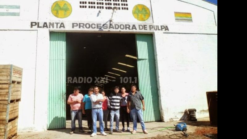 Trabajadores toman pulpadora