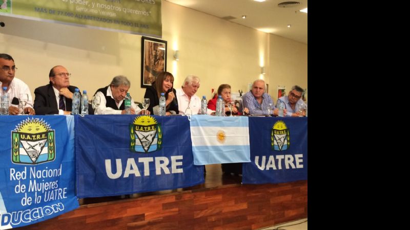 Myrian Juárez disertante de las XIV Jornadas "Programa de Alfabetización Rural"