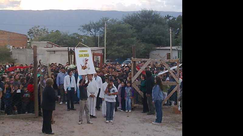 Procesión, misa y peña en el cierre de las fiestas patronales en honor a San Jorge