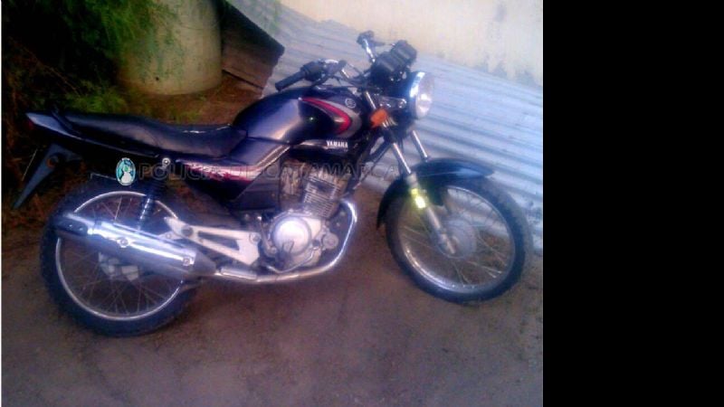 Detienen a dos ladrones de moto