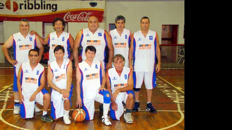 Hoy, Tinogasta con El Zonda (Maxi) y Contadores (Sénior)