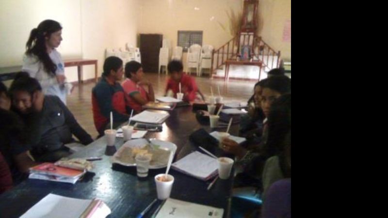 Los merenderos comunitarios contienen a 250 niños santamarianos