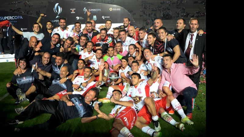 Huracán venció 1-0 a River y es campeón de la Supercopa Argentina