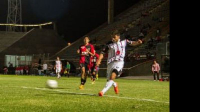 Unión Aconquija y San Lorenzo ante los dos “colistas” del Federal “A”