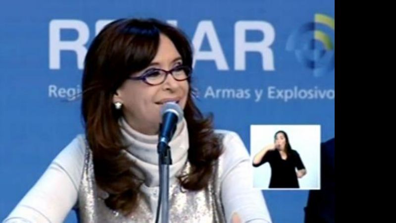 Cristina destacó la decisión de llevar adelante una política de desarme en el país