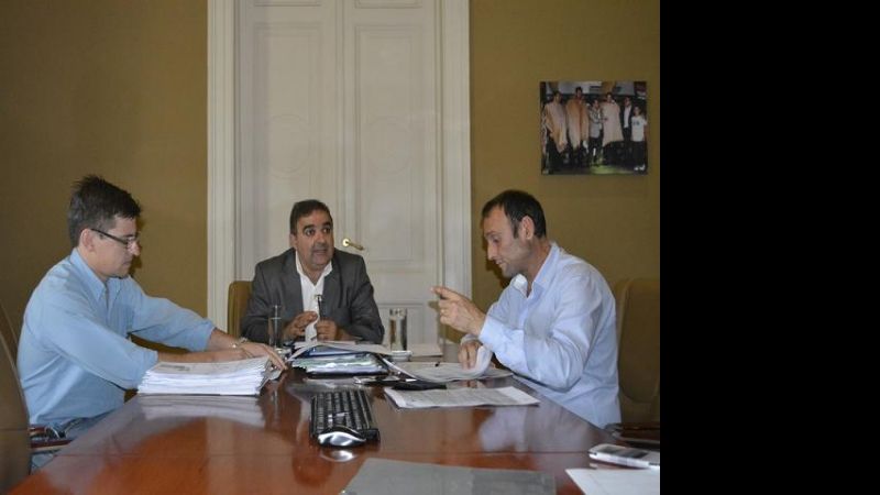 El IPV presentó al municipio certificados de cumplimiento en Valle Chico