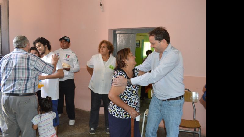 Mera visitó el centro de jubilados 29 de septiembre