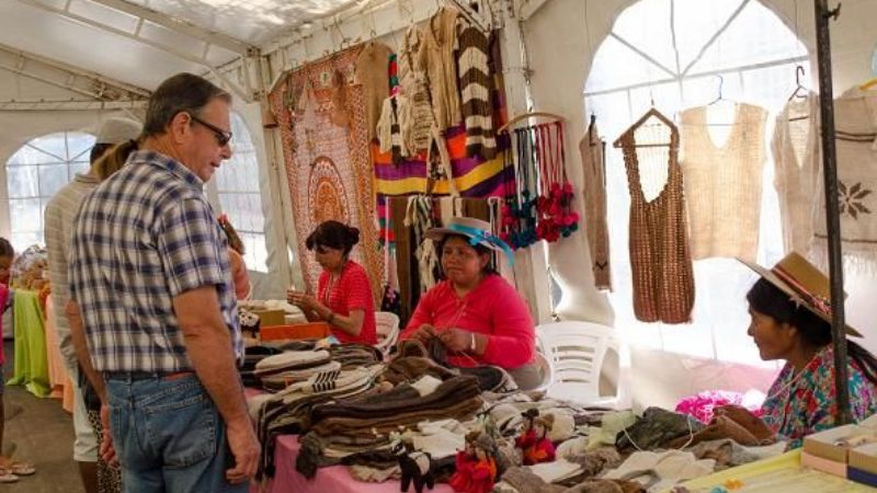 Último día para visitar la Feria Artesanal Manos Catamarqueñas