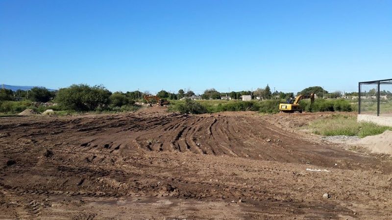 Operativo limpieza en el barrio 140 viviendas de Valle Viejo