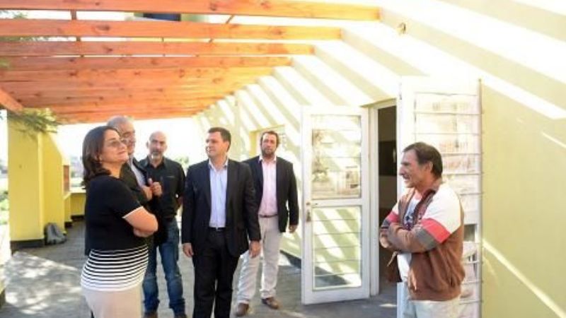 La Gobernadora visitó la Residencia Universitaria