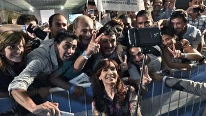 Cristina, la presidenta con mejor imagen al cierre de su mandato
