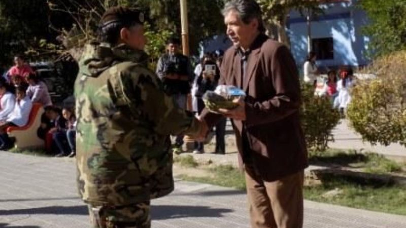 Emotivo acto por el Día del Veterano y los Caídos en la Guerra de Malvinas