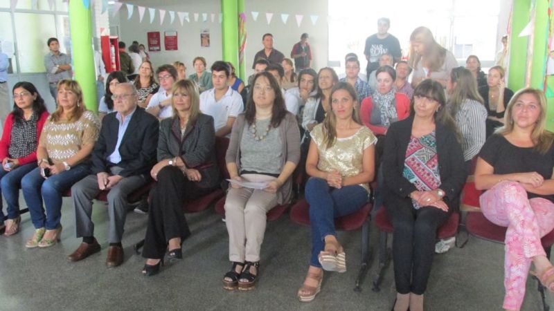 Entregaron los CD`s a los ganadores del concurso “Ponele ritmo a tu vida”