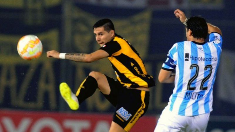 Racing perdió 2-0 con Guaraní pero mantiene la cima en su grupo