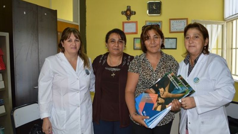 3400 alumnos de toda la provincia reciben gratis su certificado de salud