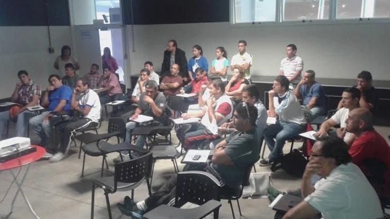 Brumec con directores de Deportes del interior