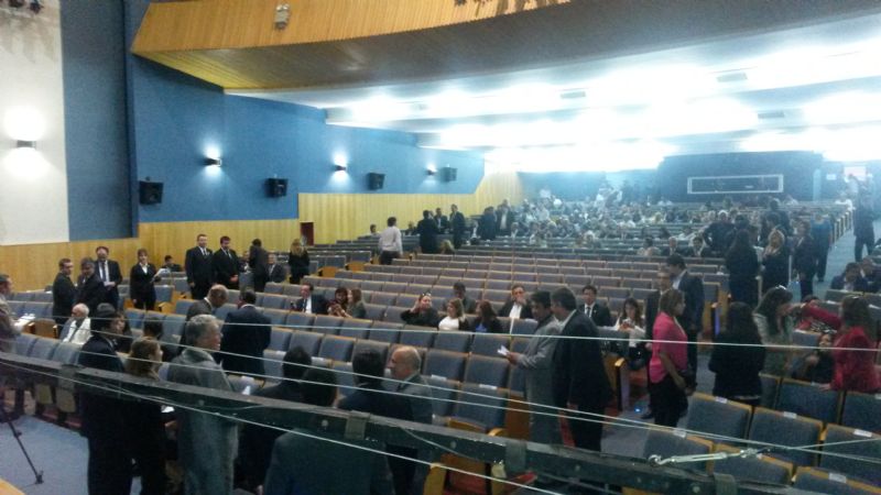 Todo se acomoda para la asamblea legislativa